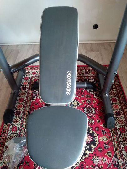 Скамья для жима со стойками Torneo