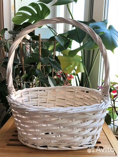 Корзина плетеная