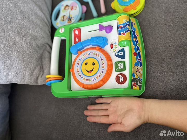 Игрушки fisher price пакетом музыкальные