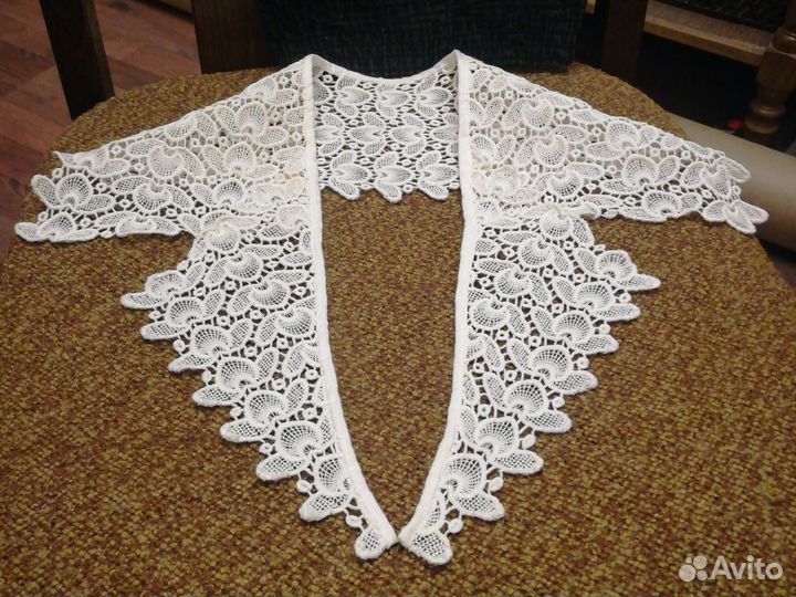 Воротник кружевной. Винтажный. Цвет молочный