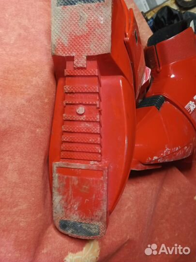 Ботинки для горных лыж