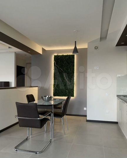 3-к. квартира, 100 м², 9/10 эт.