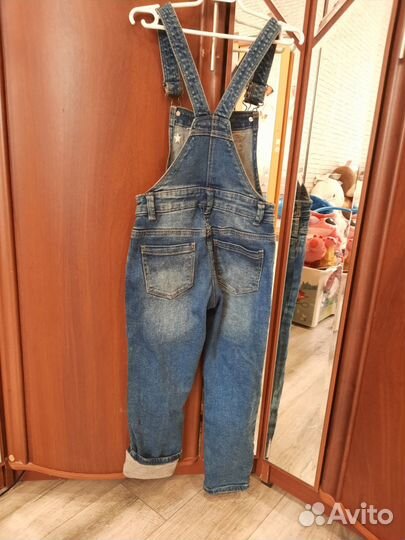 Джинсовый комбинезон для девочки