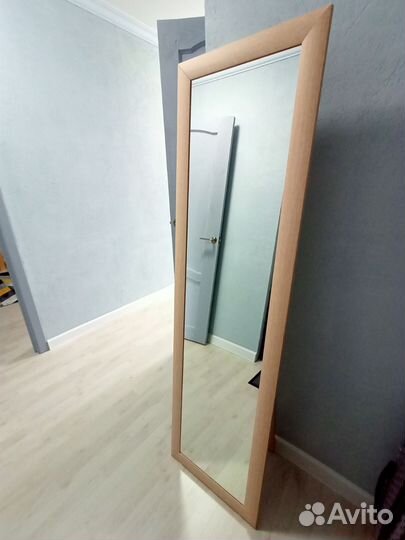 Зеркало напольное