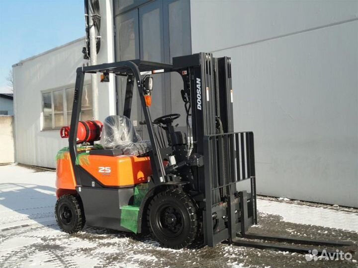 Вилочный погрузчик DOOSAN G25G, 2024