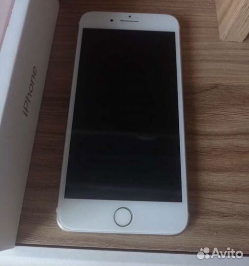 Телефон iPhone 8 plus