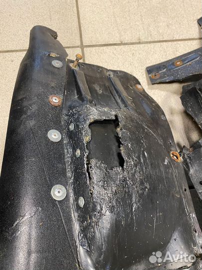 Нижний пластик Arctic Cat crossfire 800