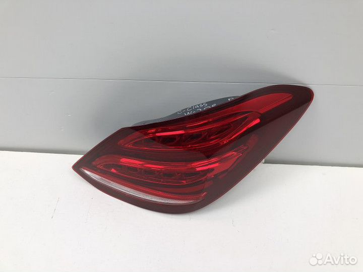 Фонарь задний правый Mercedes-Benz C-Class 4 (W205