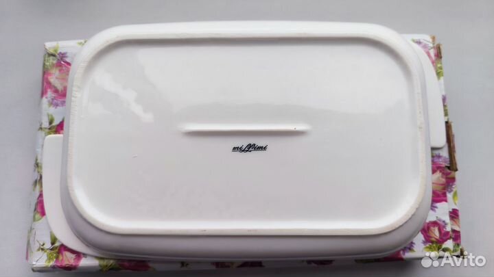 Салатник новый,форма для закусок,и подставка