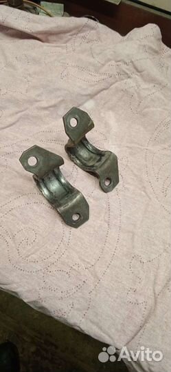 Кронштейн стабилизатора duster