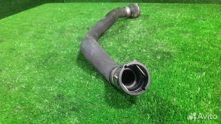 Патрубок системы охлаждения Audi A4 B8 cdnc 2009