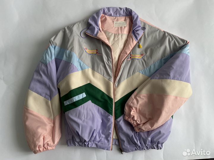 Спортивная легкая куртка