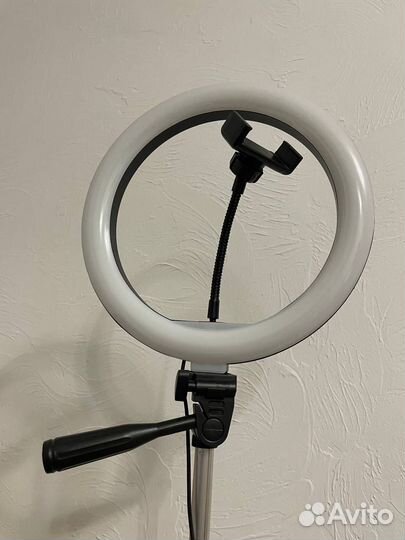 Кольцевая лампа 26 см: идеальный свет для вас