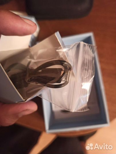 Беспроводные наушники philips