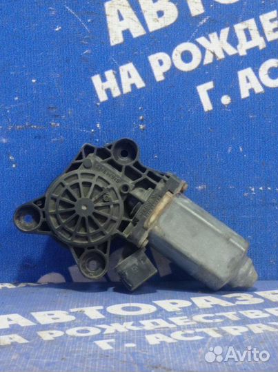 Моторчик стеклоподъемника Mercedes-Benz W220 седан