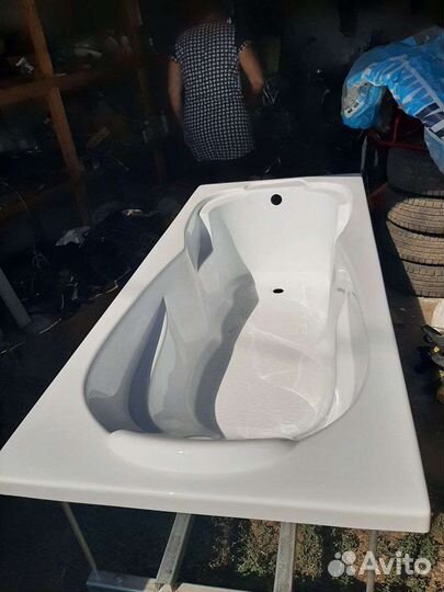 Ванна акриловая 180х80