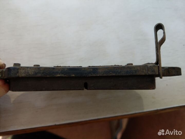 Тормозные колодки передние HI-Q