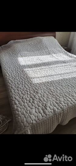 Продам новое покрывало