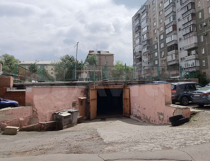 Машиноместо, 18 м²