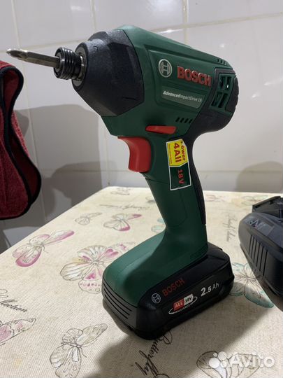 Bosch Шруповерт