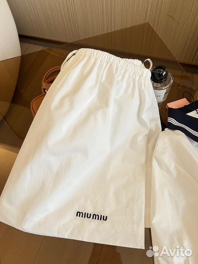 Костюм miu miu белый в наличии