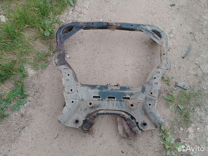 Передний подрамник Mazda 6 gg