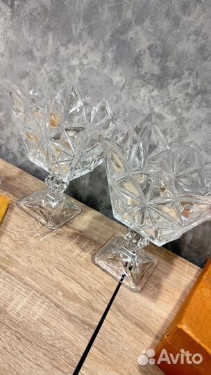 Хрустальная ваза