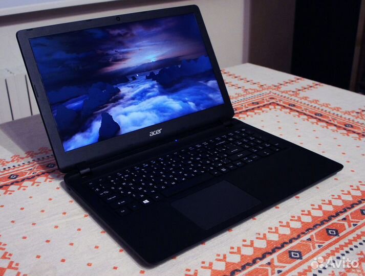 Ноутбук Acer Aspire ES1-533-P3XH б/у