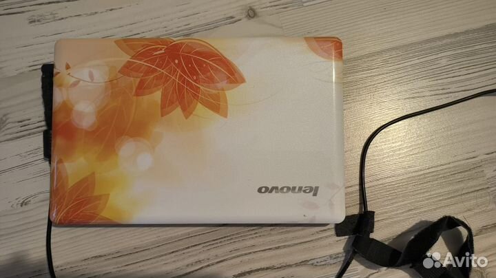 Нетбук Lenovo IdeaPad S100