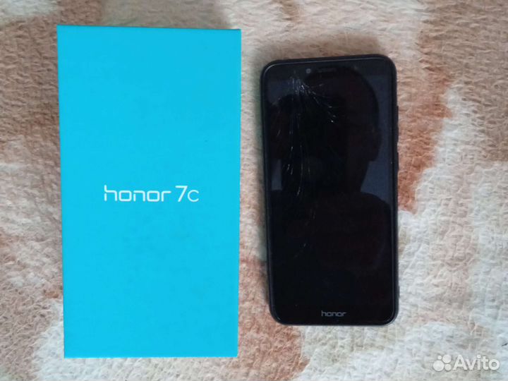 Телефон honor7c
