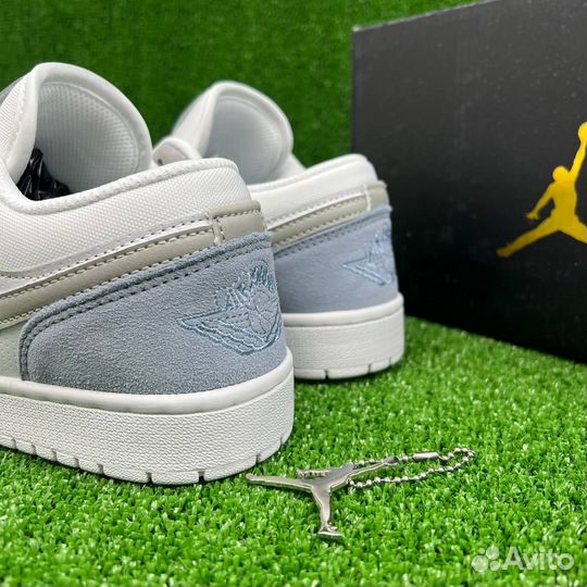 Кроссовки Nike Jordan 1 low