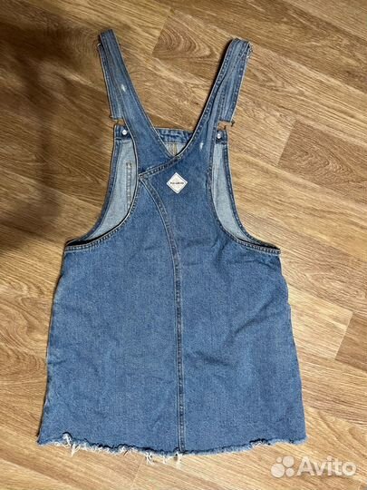 Джинсовый сарафан pull and bear