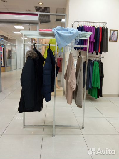 Стойка для одежды