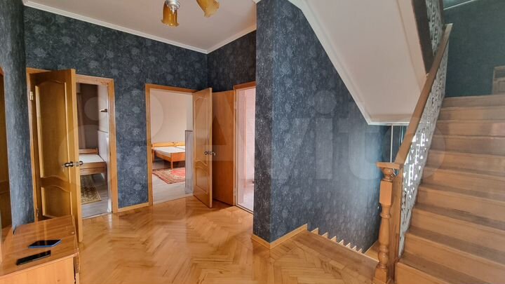 Комната 25 м², 1/3 эт.