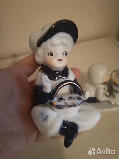 Фарфоровые статуэтки