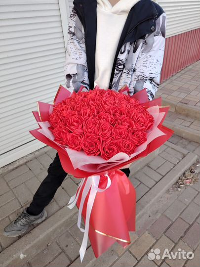 Букет из атласных лент 51 роза