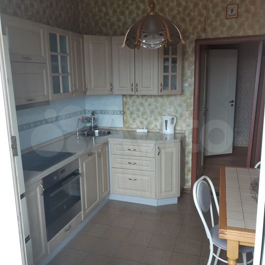 2-к. квартира, 55 м², 3/3 эт.