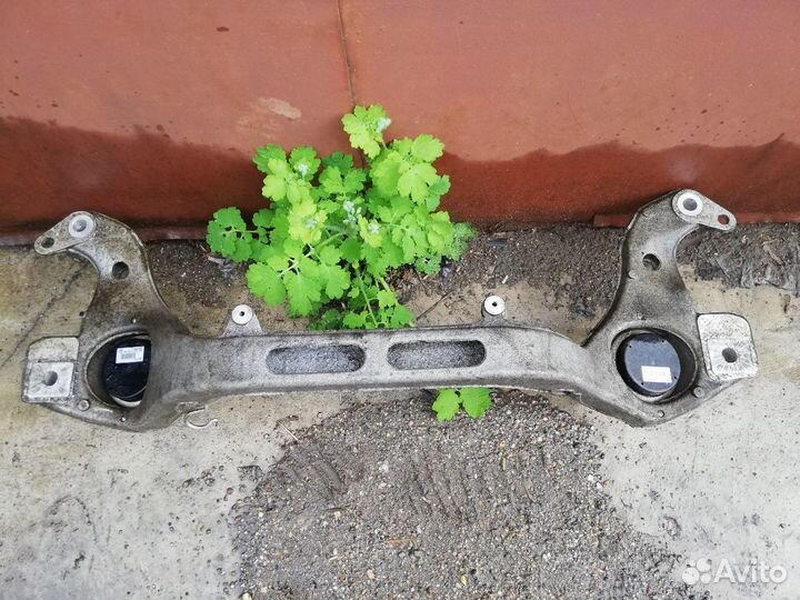 Балка подмоторная Volkswagen Touareg 2.5