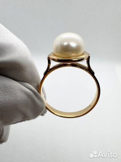 Золотое кольцо с камнем 19,5р