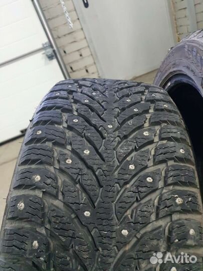 Nokian Tyres Hakkapeliitta 9 235/45 R18 98T