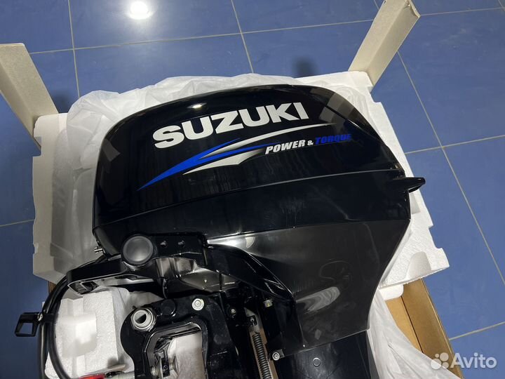 Лодочный мотор Suzuki DT 30 RS (дистанция) витрина