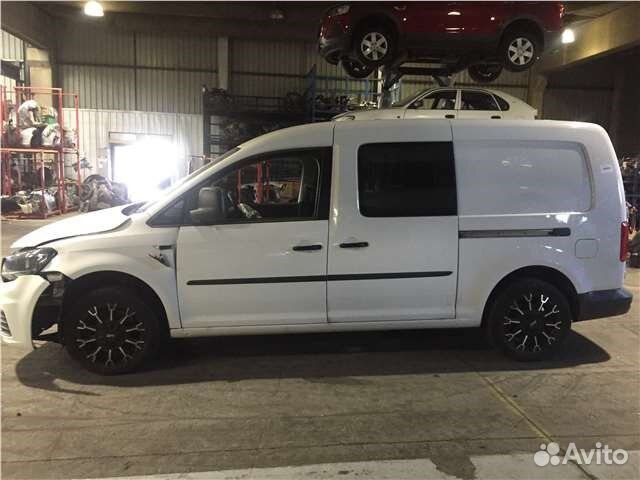 Разбор на запчасти Volkswagen Caddy 2015