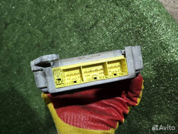 Блок управления SRS Toyota Land Cruiser Prado 120