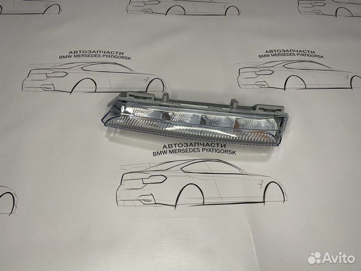 Левый ходовой огонь Mercedes W246 W176 W242 новый