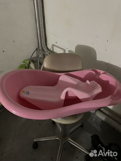 Ванна и подставка для купания