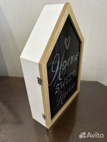 Ключница настенная с подсветкой