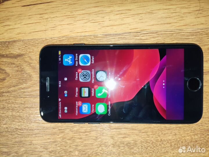 iPhone 7, 32 ГБ