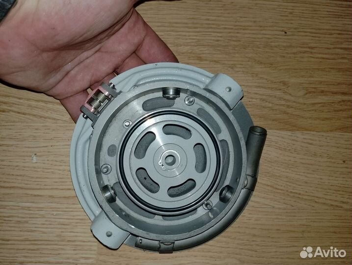 Лючок топливного бака (ручка откидная)