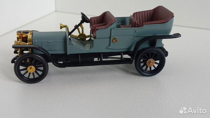 Руссо-балт С24/30 Дубль-Фаэтон 1990 г. коробка