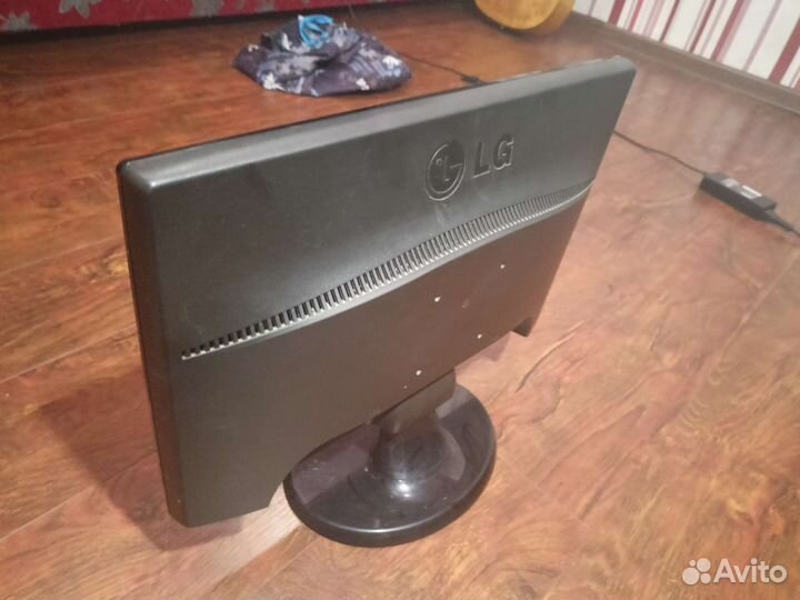 Монитор flatron w1943ts